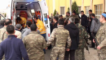 Askeri araç mayına çarptı 6 asker yaralandı