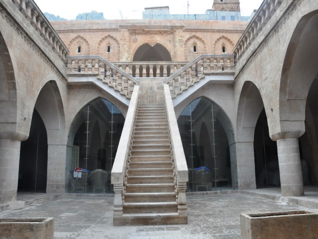 Mardin Artuklu Üniversitesi tarafından tadilat ve restorasyonu tamamlanan eski PTT
