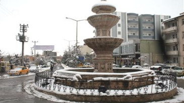 Midyat’ta ve Ömerli’de eğitime kar engeli