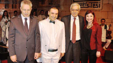 Sevgi notalarla dile geldi