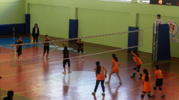Okullararası voleybol turnuvası tamamlandı