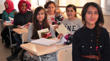 Başbakandan önce hediyeleri geldi