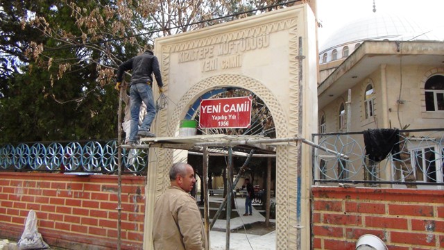 Kızıltepe Yeni Camisi’nin kapıları, mimarisine uygun yapıldı