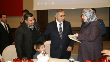 Vali Koçak şehit aileleri ile buluştu