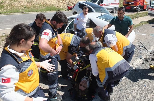 Zincirleme trafik kazası: 9 yaralı