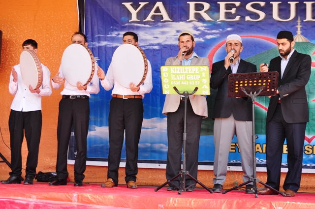 Kutlu Doğum Haftası münasebeti ile Mardin’de DOST-DER tarafından Karayolları Parkında