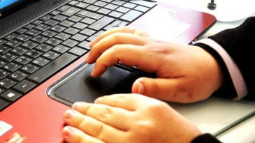 Mardin’de lise öğretmeni açığa alındı