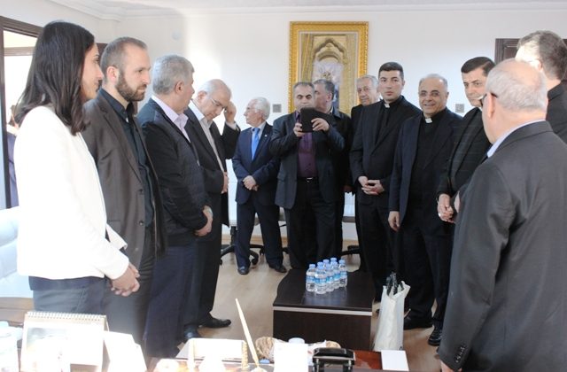 ‘Hepimiz barış ve sevgi için çalışmalıyız’