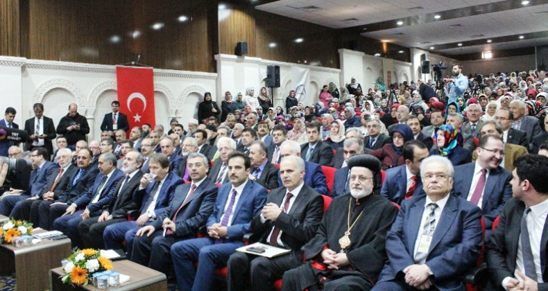 Birlikte yaşamayı pratikte sağlayan tek Medeniyet İslam Medeniyetidir