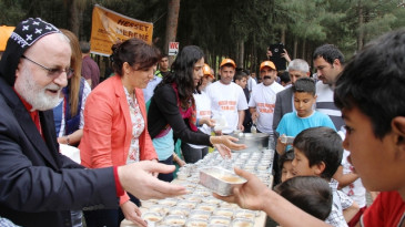 Darbeden sonra ilk kez kutlandı