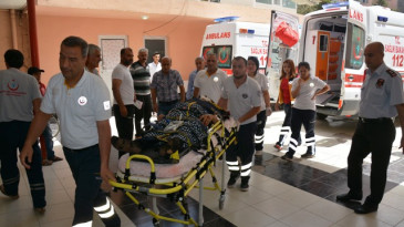 Tır otomobil ile çarpıştı: 1 ölü, 3 yaralı