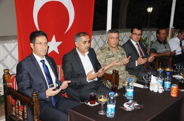 Jandarma korucuları iftarda buluşturdu