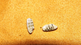 Pirinç tanesini sanat eserine dönüştürüyor