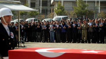 Dualarla uğurlandı