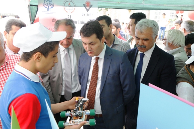 Mardin´in Artuklu ilçesinde bulunan Cumhuriyet Ortaokulu ve Mesleki ve Teknik