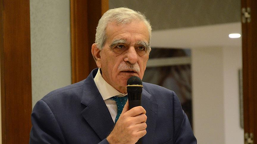 Terör soruşturması kapsamında gözaltına alınan eski Mardin Büyükşehir Belediye Başkanı
