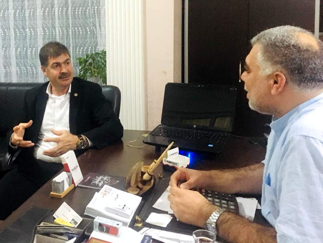 AK Parti Mardin Milletvekili Cengiz Demirkaya ve Artuklu ilçe başkanı
