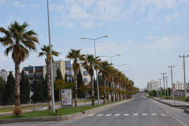 Nusaybin ilçesinde, sokağa çıkma kısıtlamasına uyuluyor. Koronavirüs (Kovid-19) tedbirleri kapsamında