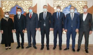 AK Parti Yerel Yönetimler Başkan Yardımcısı Mücahit Yanılmaz, Midyat Belediyesini