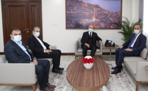 Şanlıurfa Valisi Abdullah Erin, Vali Mahmut Demirtaş’a nezaket ziyaretinde bulundu.