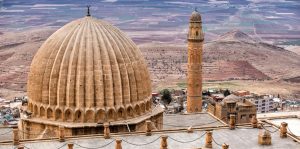 Bayram namazı saat kaçta kılınacak? Mardin’de Bayram Namazı 06.05’de kılınacak.