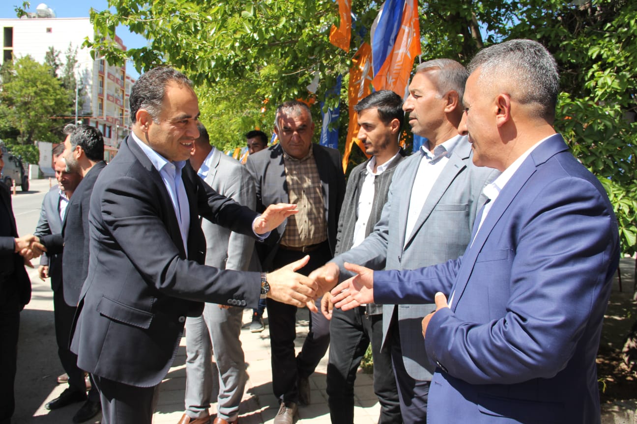 AK Parti’den  28.ci dönem Mardin  Milletvekili seçilen Dr. Muhammed Adak,
