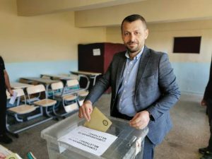 AK Parti Mardin İl Başkanı Vahap Alma oyunu Midyat İlçesi’nde
