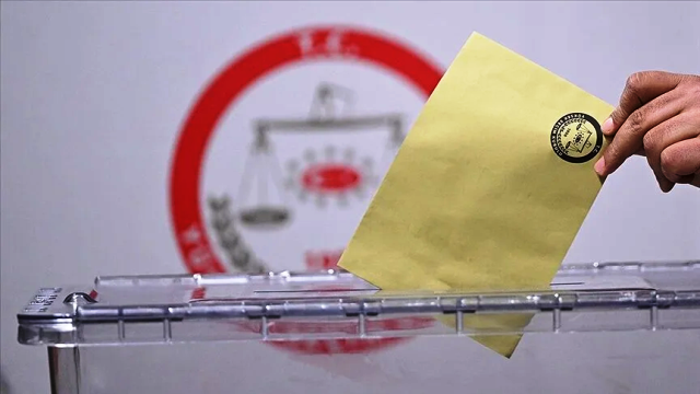 YSK’nın Seçim Takvimi’ne göre, 28 Mayıs’ta yapılacak ikinci oylamaya katılmaya