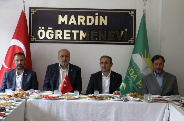 HÜDA PAR Genel Sekreteri Demir, Mardin’de gazetecilerle buluştu