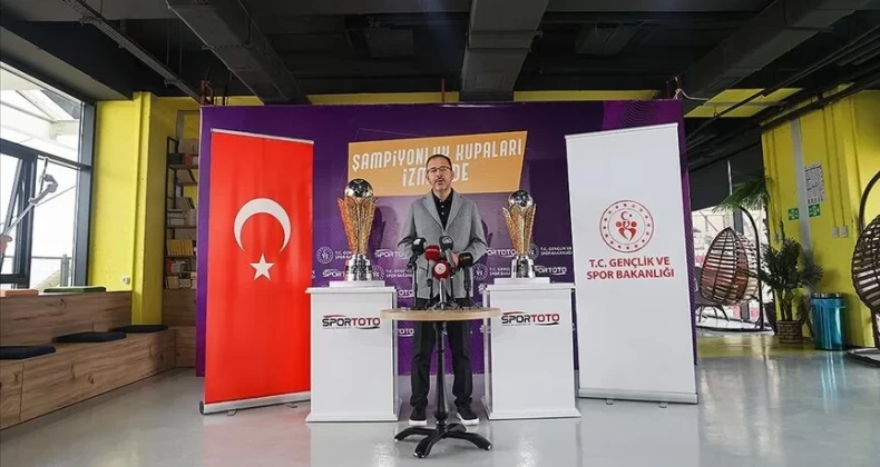 Süper Lig ve 1. Lig şampiyonluk kupaları tanıtıldı