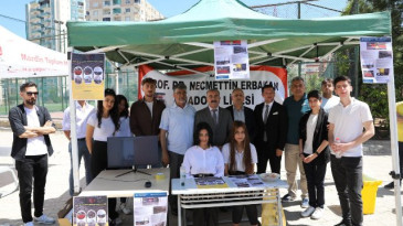 Ortaokul öğrencilerine Lise Tanıtım Günleri Fuarı