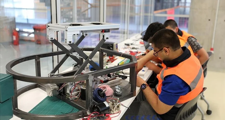 Mesleki eğitim merkezlerindeki öğrenci sayısı yüzde 784’lük artışla 1 milyon 405 bine ulaştı