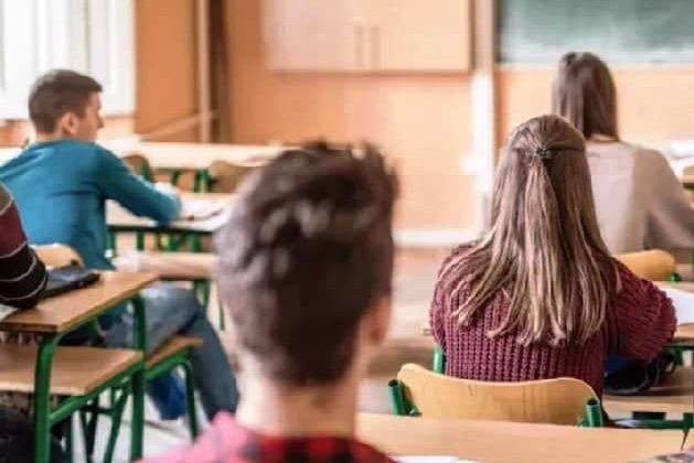 Milli Eğitim Bakanı Özer: 12’nci sınıf öğrencilerimizi devamsızlıktan bırakmayacağız, onlar muaf olacaklar