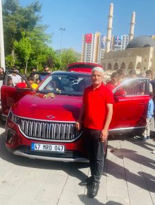 Türkiye’nin yerli otomobili Togg, Mardin’de vatandaşların beğenisine sunuldu. Merkez Artuklu