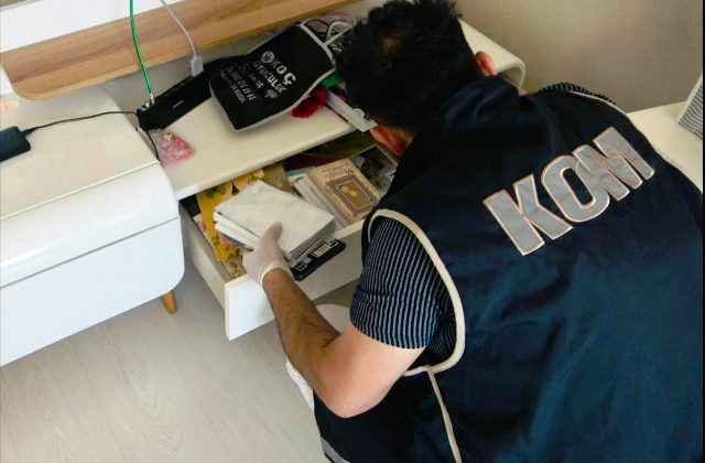 Tefecilik yaptıkları iddiasıyla 8 şüpheli yakalandı