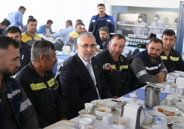 Çalışma ve Sosyal Güvenlik Bakanı Vedat Işıkhan, Mardin’de Eti Bakır