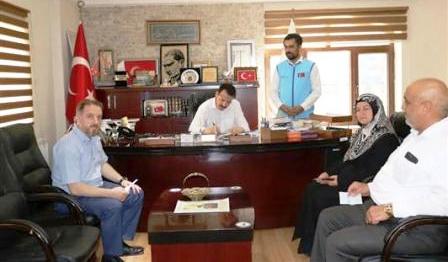 Mardin İl Müftüsü Çelik ve İl Müftü Yardımcıları Kurban Bağışını TDV’ye yaptı