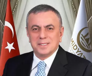 Midyat Belediye Başkanı Veysi Şahin, Hristiyan vatandaşların Paskalya Bayramı’nı kutladığı