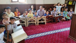 Camiler çocuk sesleriyle şenlendi