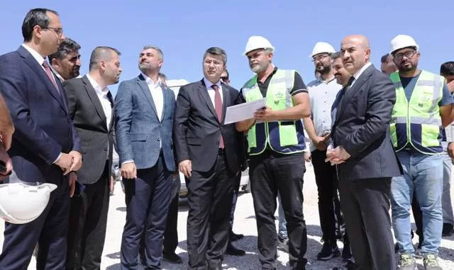 SAĞLIK Bakan Yardımcısı Hüseyin Kürşat Kırbıyık, bir dizi incelemelerde bulunmak