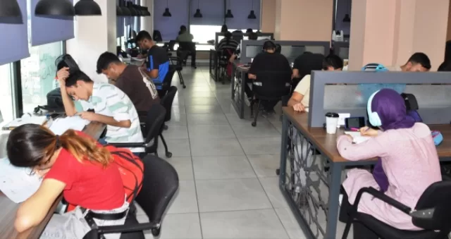 Gençlik Merkezi sayesinde 255 öğrenci üniversiteye yerleşti