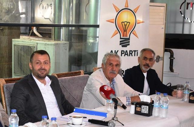 Başkan Alma, basın mensuplarıyla bir araya geldi