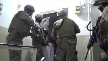 “Kıskaç Operasyonu”nda 92 şüpheli yakalandı