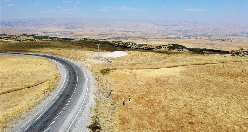 Destekleme projeleriyle 2028’e kadar 7 bin 500 kilometre köy yolu yapılacak