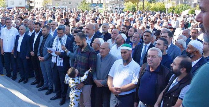Mardinli vatandaşlar İsrail’i protesto etti… “Katliama sessiz kalmayacağız”
