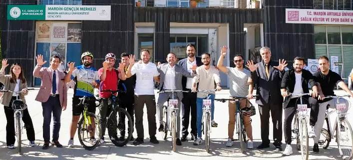 MAÜ’de Sıradışı Karşılama