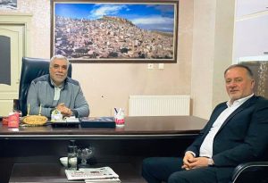 Artuklu Belediye Başkanı Mehmet Tatlıdede, gazetemize nezaket ziyaretinde bulundu. Gazetemiz