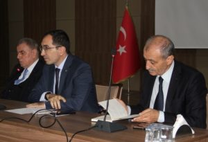 Midyat ilçesinde gerçekleştirilen muhtarlar toplantısında ilçenin merkez ve kırsal 72