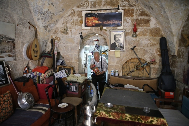 Mardin’de düğünlerde yarım asrı aşkın süre cümbüş ve ud çalan,