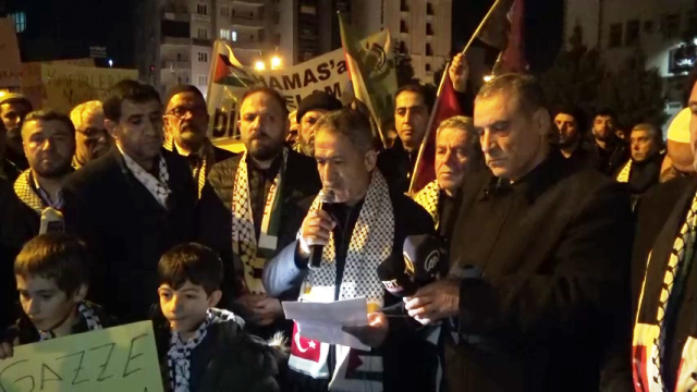 “Gazze’ye destek” yürüyüşü